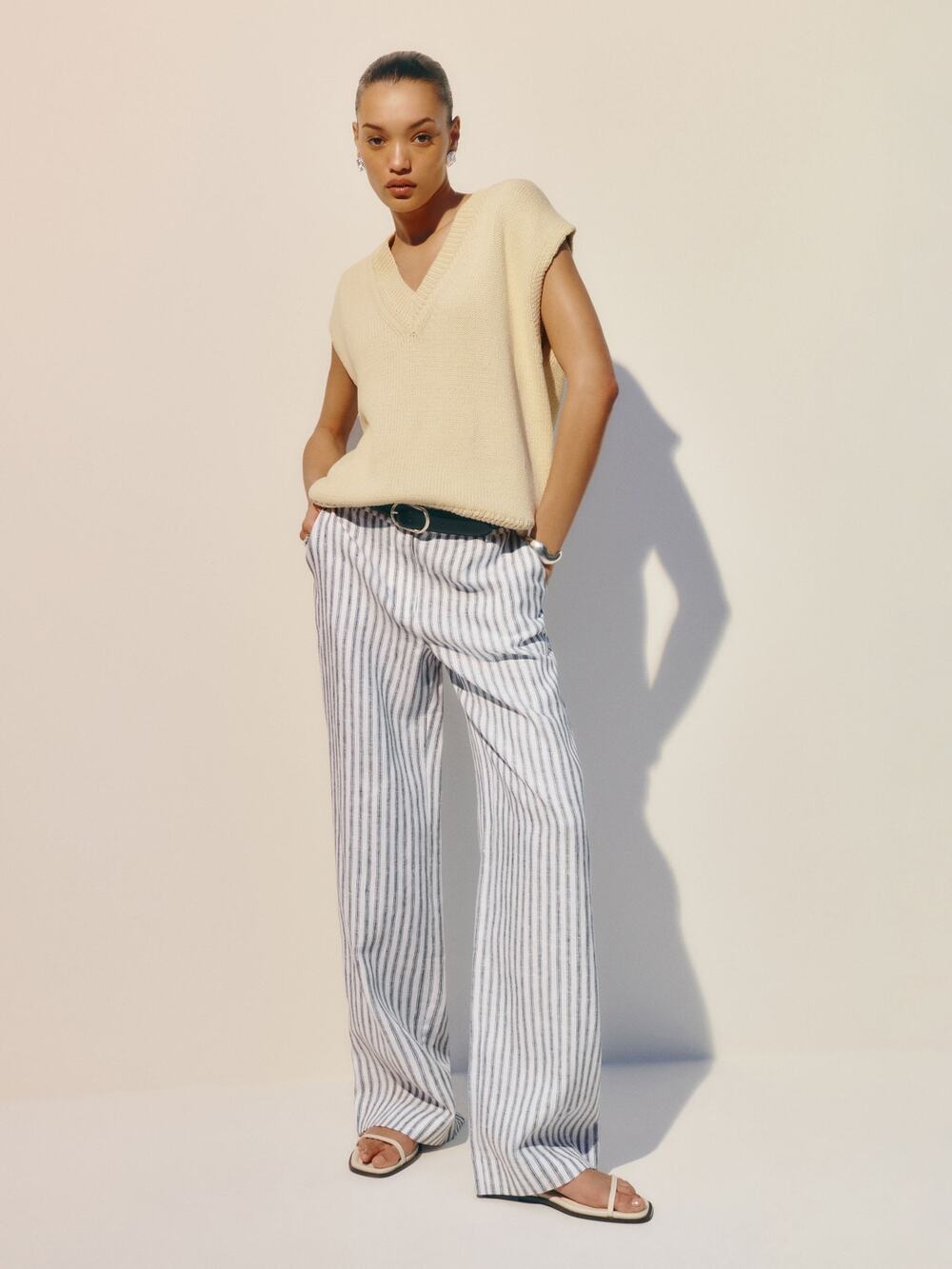 Reformation Carter Linen Mid Rise Pant - 4 Antibes Stripe